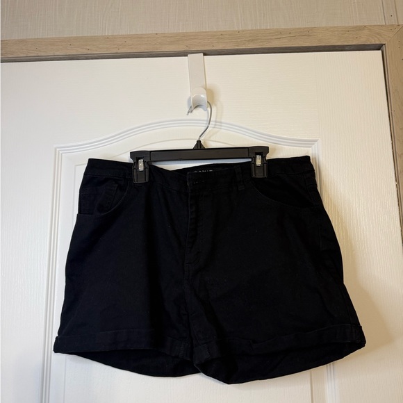 Amisu High Waist Black Shorts - Picture 1 of 3